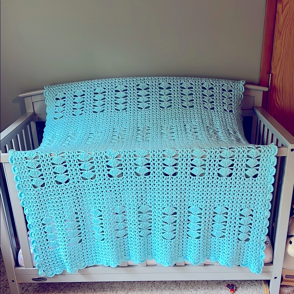 Pastel Blue Size 70” x 50” Knit Blanket - Picture 3 of 4